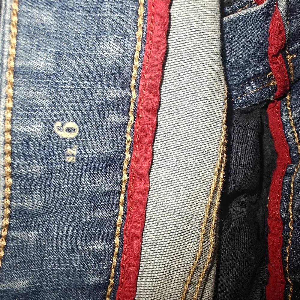 White House Black Market The Slim Crop Women's Ligh Blue Jeans Size 6 - Picture 14 of 14